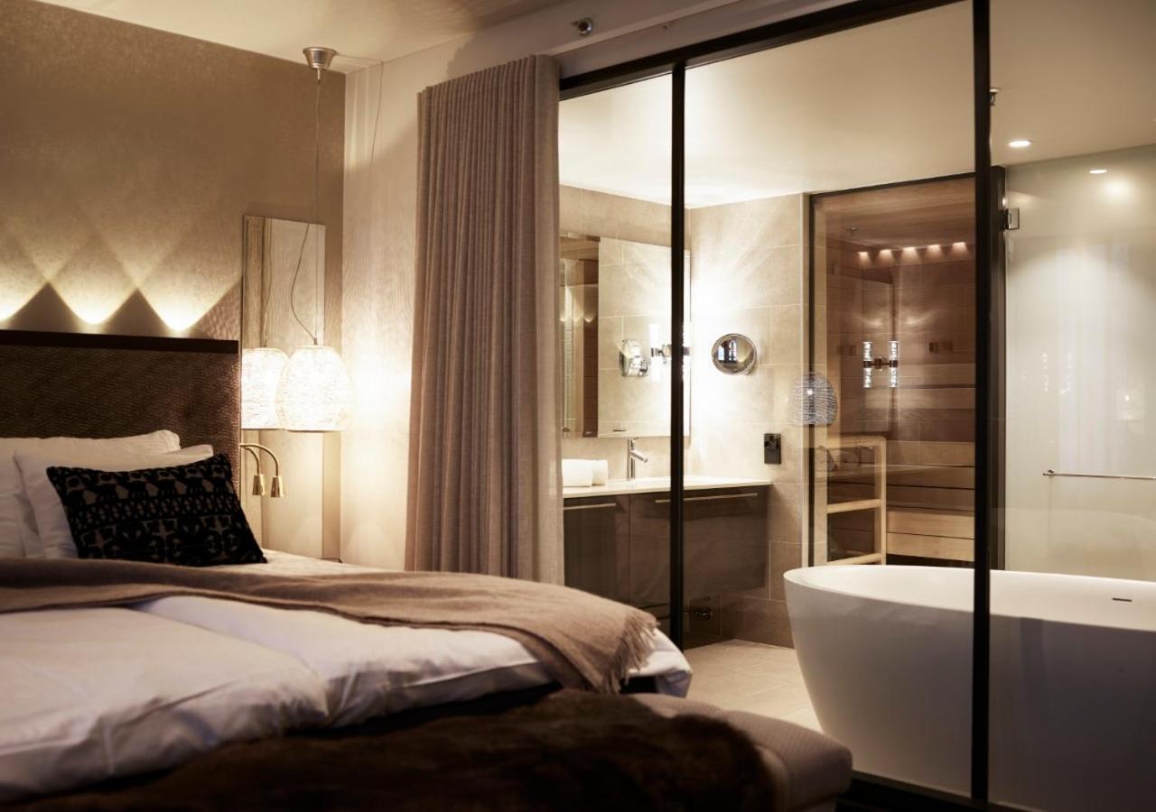 Lapland Hotels Bulevardi Хелзинки Екстериор снимка A bathroom with a freestanding bathtub
