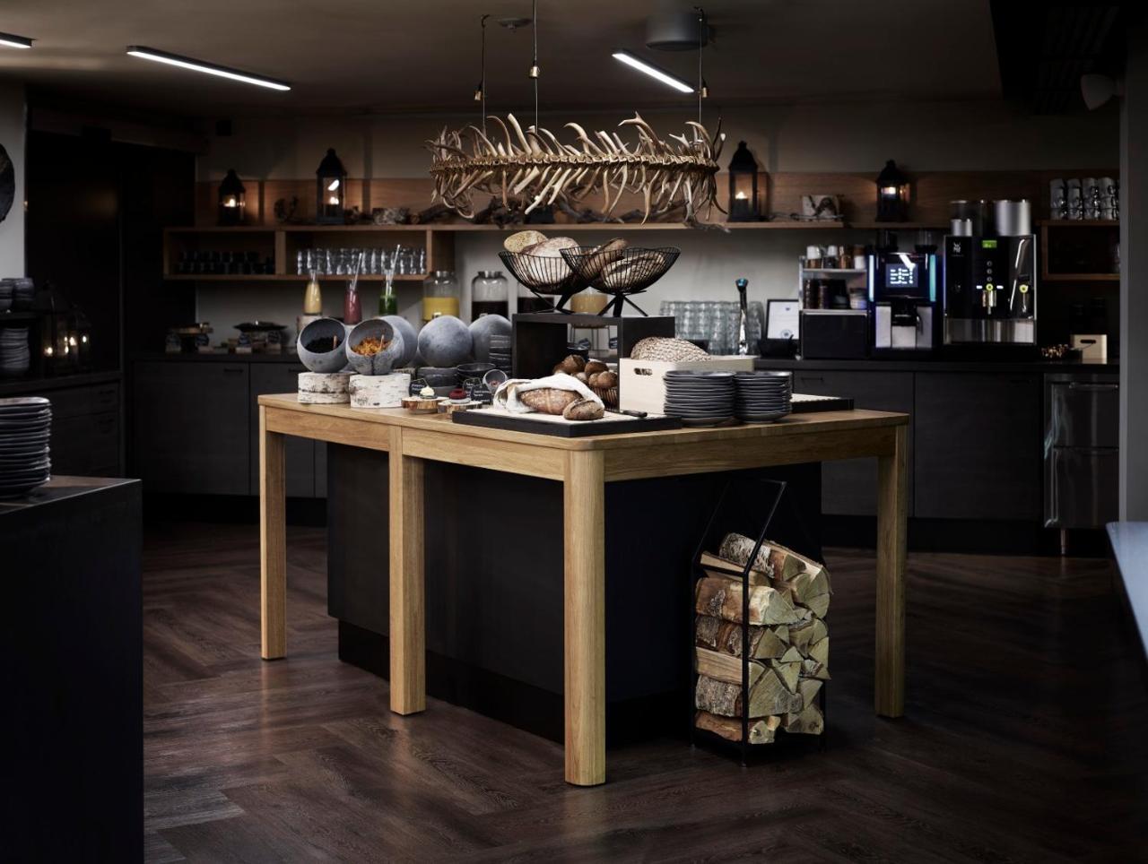 Lapland Hotels Bulevardi Хелзинки Екстериор снимка The kitchen at the restaurant